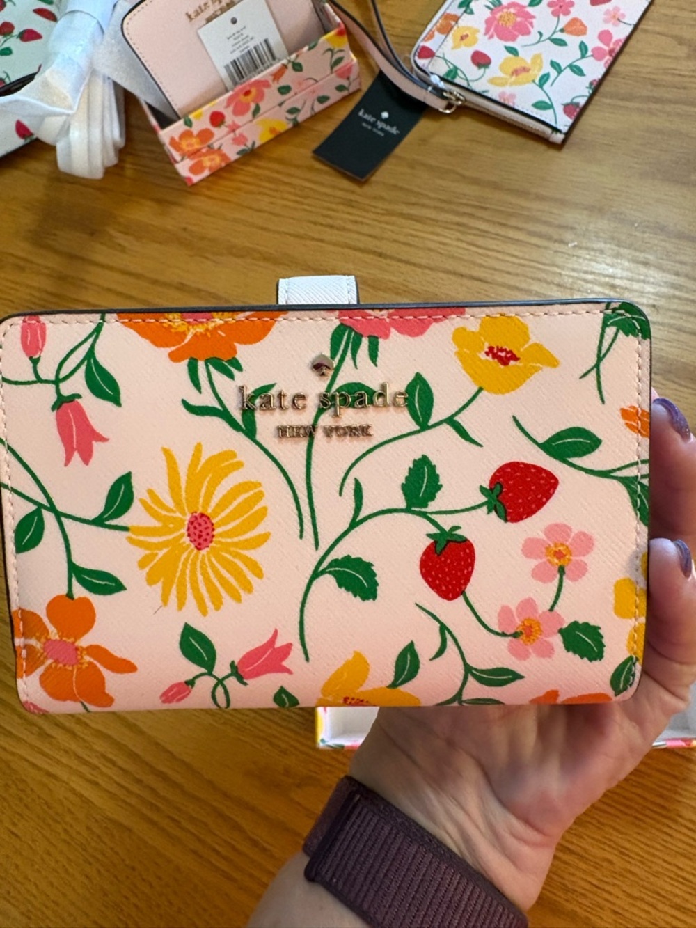 kate spade Pink Floral & Strawberry Continental Wallet Madison KG627 - Picture 4 of 5